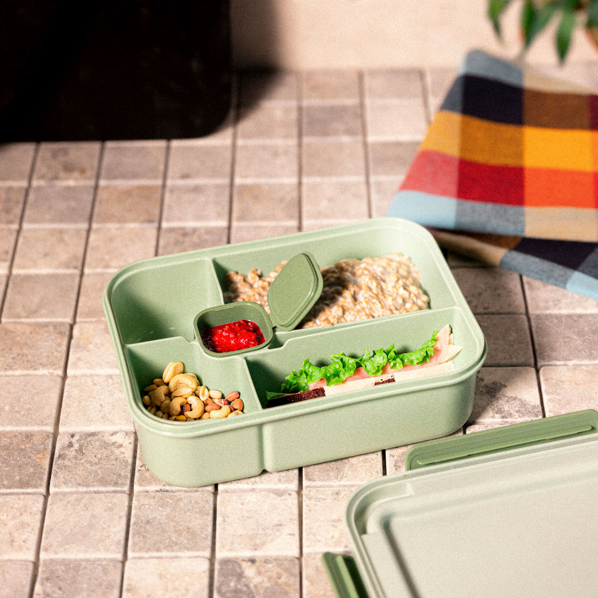 Lunchbox Nepi zielony 1,5 l