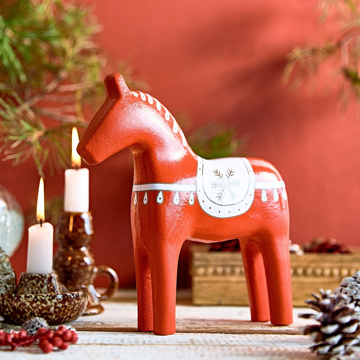 Figurka CABALLO drewniana koń czerwony 24 cm