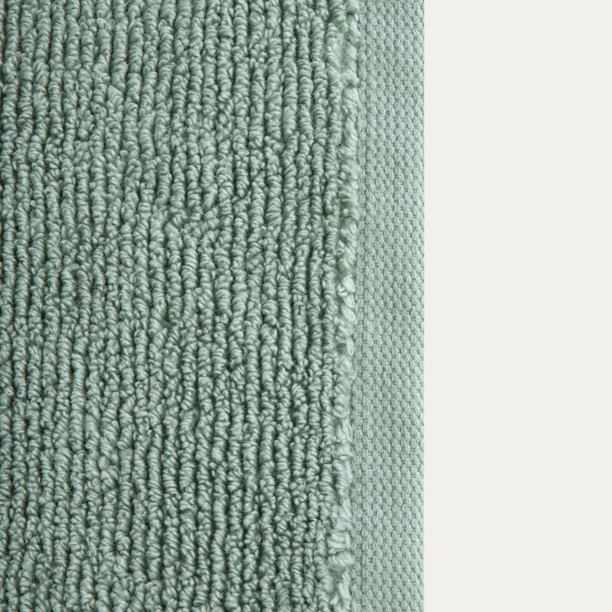 Ręcznik DESMA pistacjowy miękki 600 gsm 70x130 cm