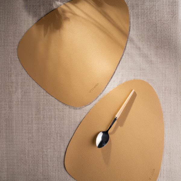 Maty stołowe FEMELO beżowe, zestaw 2 szt. 38 cm
