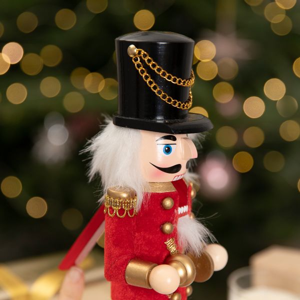 Figurka NUTCRACKER dziadek do orzechów z talerzami 30 cm