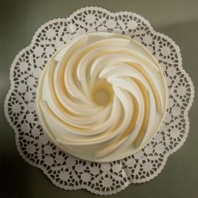 Forma silikonowa MOLLIS ES na babkę spirala śmietankowa 24,5x9 cm