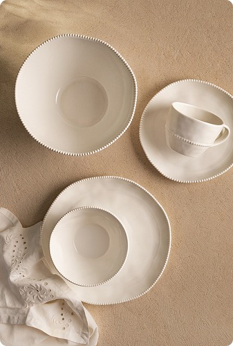 HOMLA home accessories and storage solutions